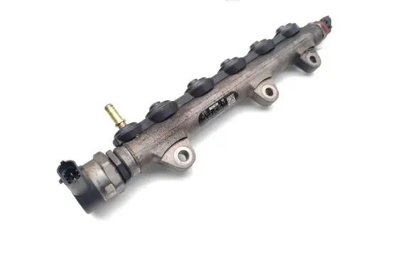 Nissan X-Trail T31 Fuel main line pipe 8200842432 0445214155