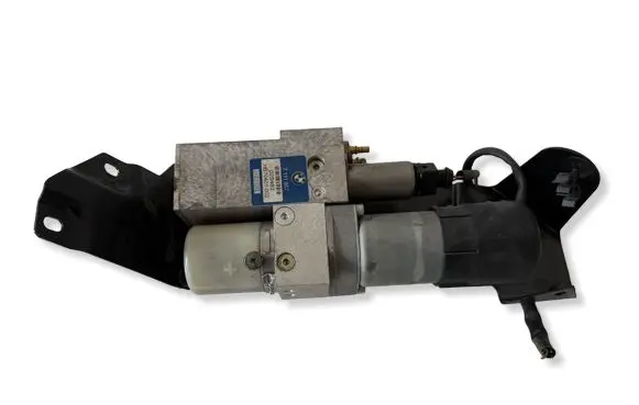 BMW 5 E60 E61 Tailgate hydraulic pump motor 7111867 025462 HB70401002