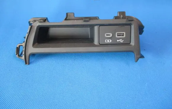 Lexus NX USB socket connector 8619078020 834576 CAUL5BX0AJ