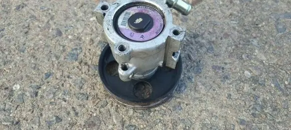Citroen Xsara Power steering pump 9631923580
