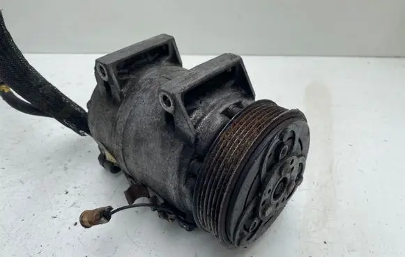 Volvo XC90 Air conditioning (A/C) compressor (pump)