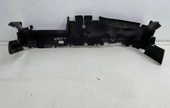 Skoda Octavia Mk4 Radiator trim 5e3121285a