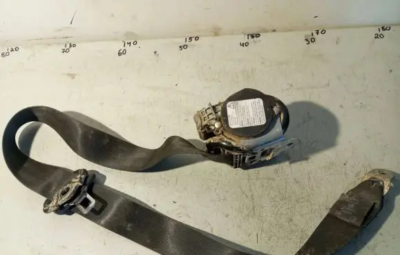 Skoda Octavia Mk2 (1Z) Front seatbelt 1Z0857702C 616015800 01122008