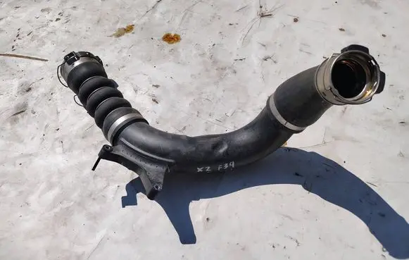 BMW X2 F39 Air intake hose/pipe 865583603
