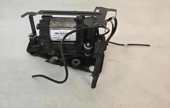Volvo XC90 Air suspension compressor/pump 31451410