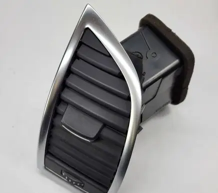 Audi Q7 4L Dashboard side air vent grill/cover trim 4L0820901