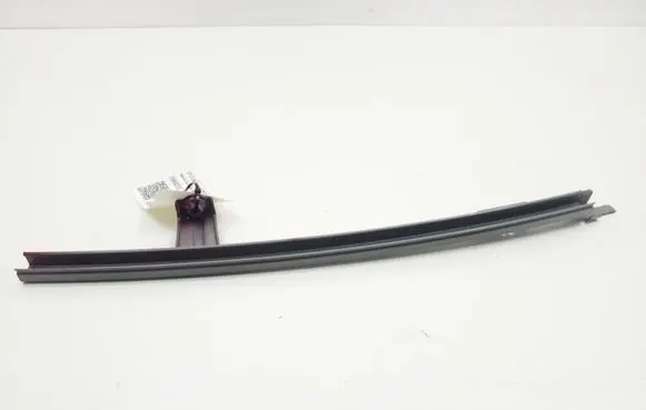Toyota Yaris Other front door trim element 6740452210