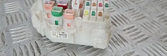 Toyota RAV 4 (XA20) Fuse box set