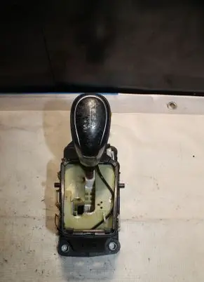 Volvo XC60 Gear shifter/selector 31437812