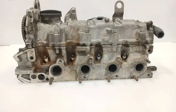 Seat Ibiza IV (6J,6P) Engine head 