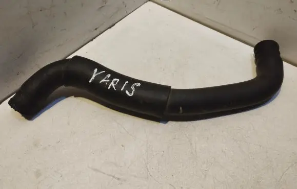 Toyota Yaris Engine coolant pipe/hose