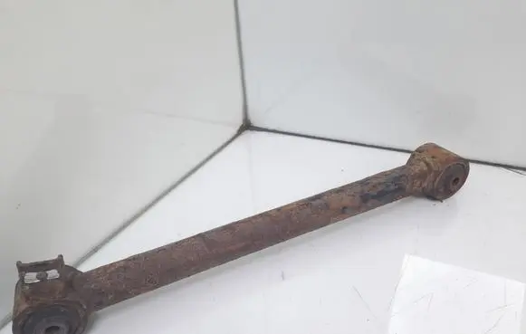 Suzuki Grand Vitara I Rear control arm