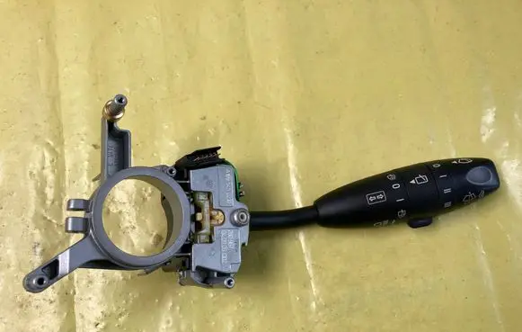 Mercedes-Benz B W245 Indicator stalk A1695450210 280967 040909Q02