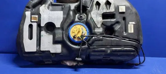Toyota Verso Fuel tank 77001-0F030