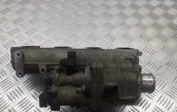 Ford Focus C-MAX Intake manifold 4M5Q9424-CD