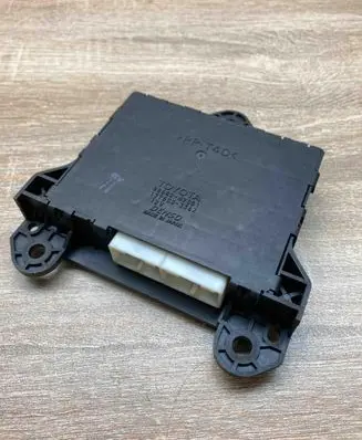 Toyota Prius (XW20) Air conditioning/heating control unit 8865047051 1776003362 Used