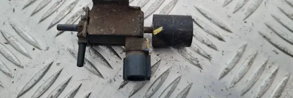 Isuzu D-Max Valve vacuum 