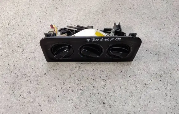 Volkswagen Golf III Climate control unit 1H0819045C42 1H0819045C