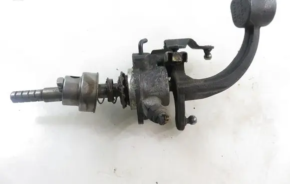 Gear selector/shifter in gearbox