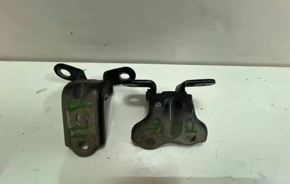 Mazda 2 Rear door hinge set 