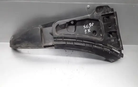 Volvo XC90 Front bumper mounting bracket 08620563
