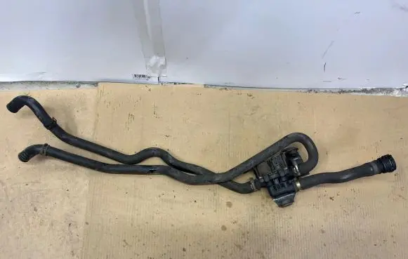 BMW X5 E70 Coolant heater control valve 6910544