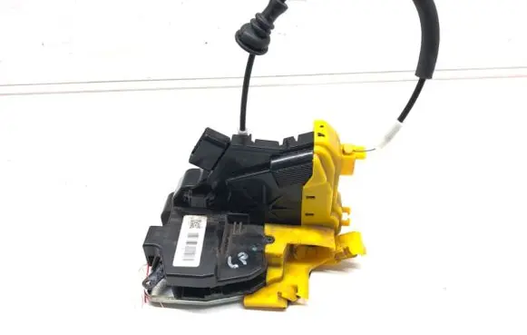 KIA Ceed Front door lock 81310-A2400