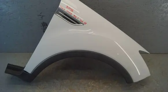 Ford Kuga I Fender 8V4116015A