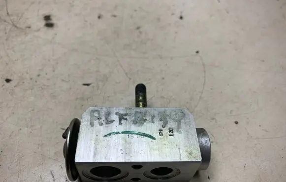 Air conditioning (A/C) expansion valve