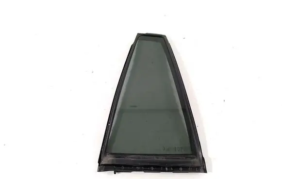 Rear vent window glass