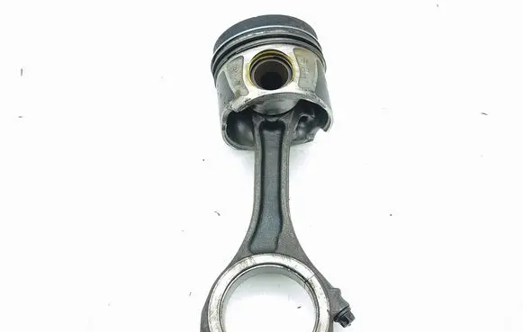 Audi A6 Allroad C7 Piston with connecting rod 