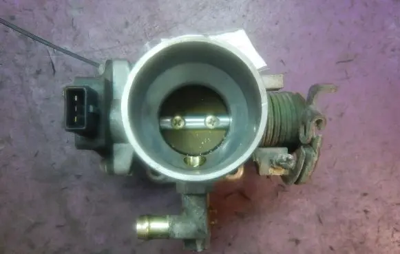 Hyundai Accent Throttle body valve 