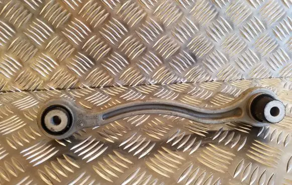 Mercedes-Benz C W205 Rear upper control arm/wishbone 20402RSA4