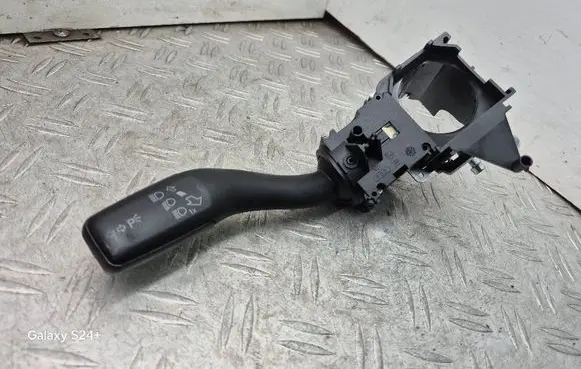 Audi A6 S6 C6 4F Indicator stalk 4E0953513G