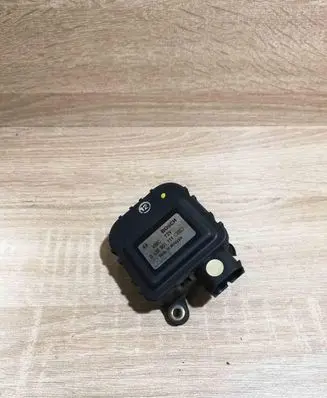 Renault Espace III Air flap motor/actuator 0132801111