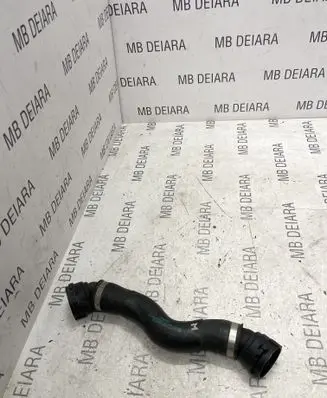 BMW 5 G30 G31 Engine coolant pipe/hose 8572906