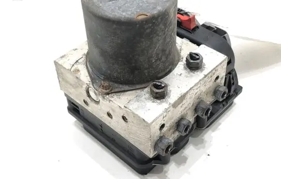 Audi A4 S4 B8 8K ABS Pump