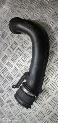 Volvo V70 Air intake hose/pipe 30741667