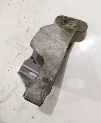 BMW 5 E60 E61 Engine mounting bracket 22116777053