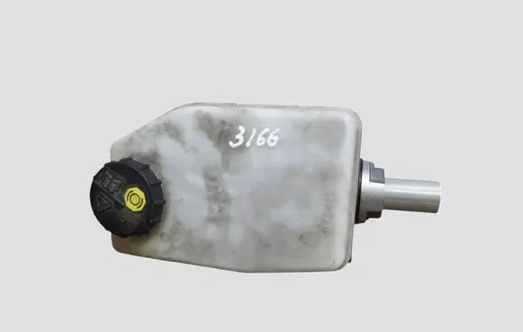 Tesla Model Y Clutch master cylinder 97342659