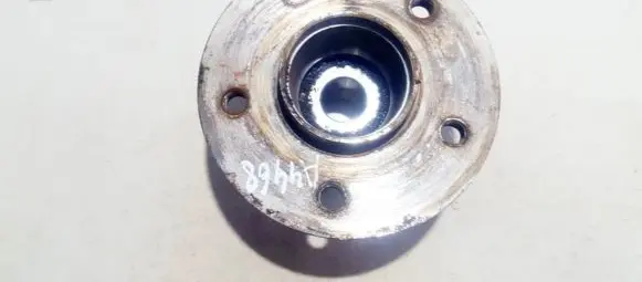 Mercedes-Benz A W168 Rear wheel hub
