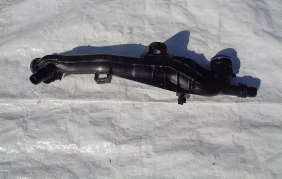 Citroen C3 Aircross Engine coolant pipe/hose 9807502380