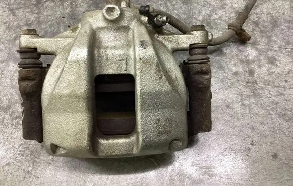 Front brake caliper