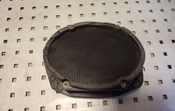 Ford Mondeo Mk III Front door speaker