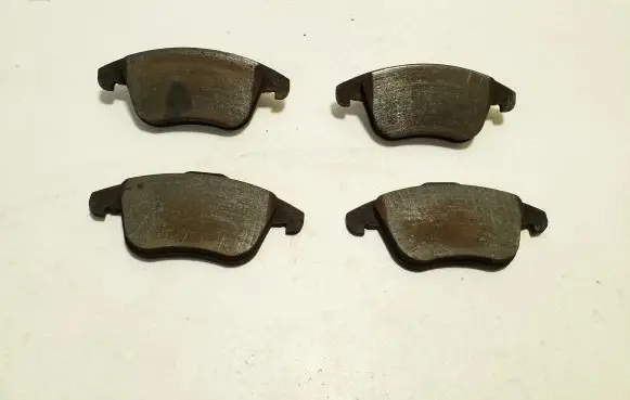 Ford S-MAX Brake pads (front) 