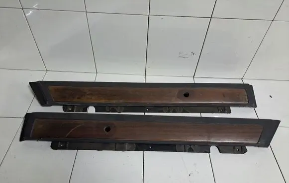 BMW 7 E23 Other front door trim element