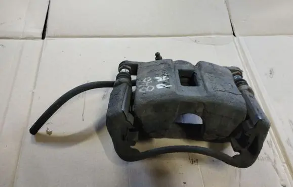 Honda FR-V Front brake caliper
