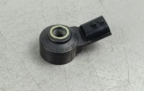 SsangYong Korando Detonation knock sensor 0261231324