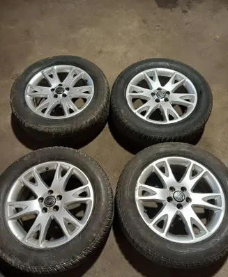 Volvo XC90 R18 alloy rim 30639519