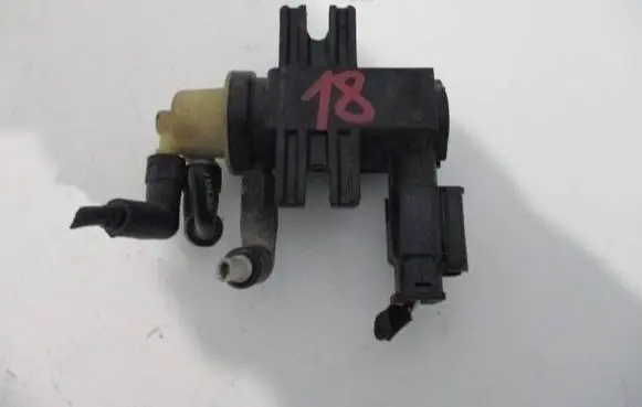 Ford Kuga II Turbo solenoid valve F1DQ9S468BB